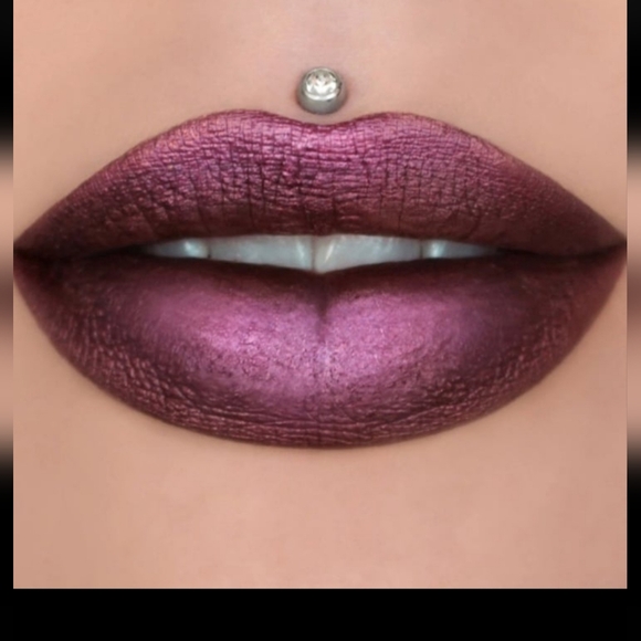 Jeffree Star NO TEA NO SHADE Lipstick - Picture 1 of 2